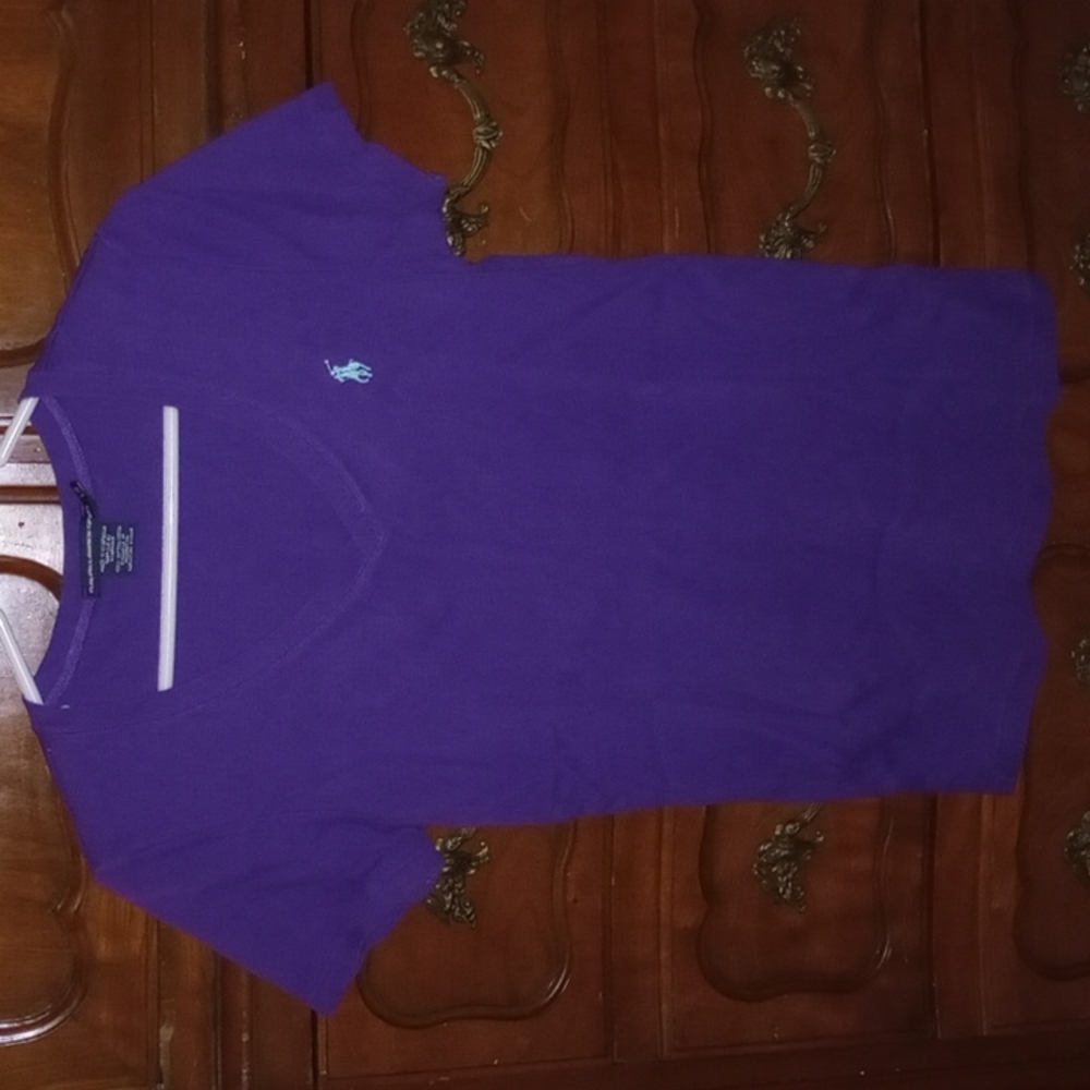 💜🔮 Plum V-Neck Tee